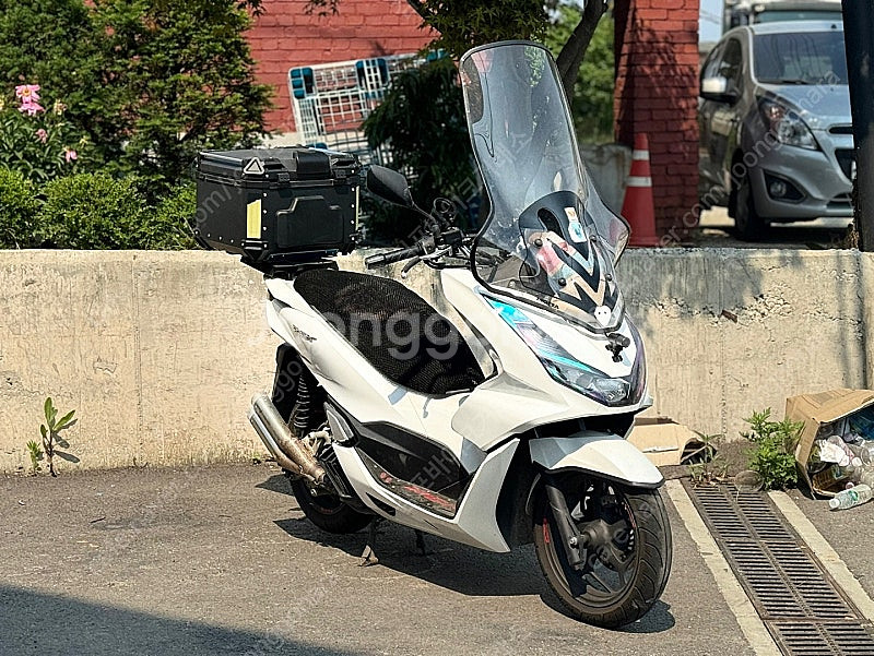 pcx125 22년 7천키로 풀세팅 튜닝잘된차량 머플러구변차량 판매합니다--0